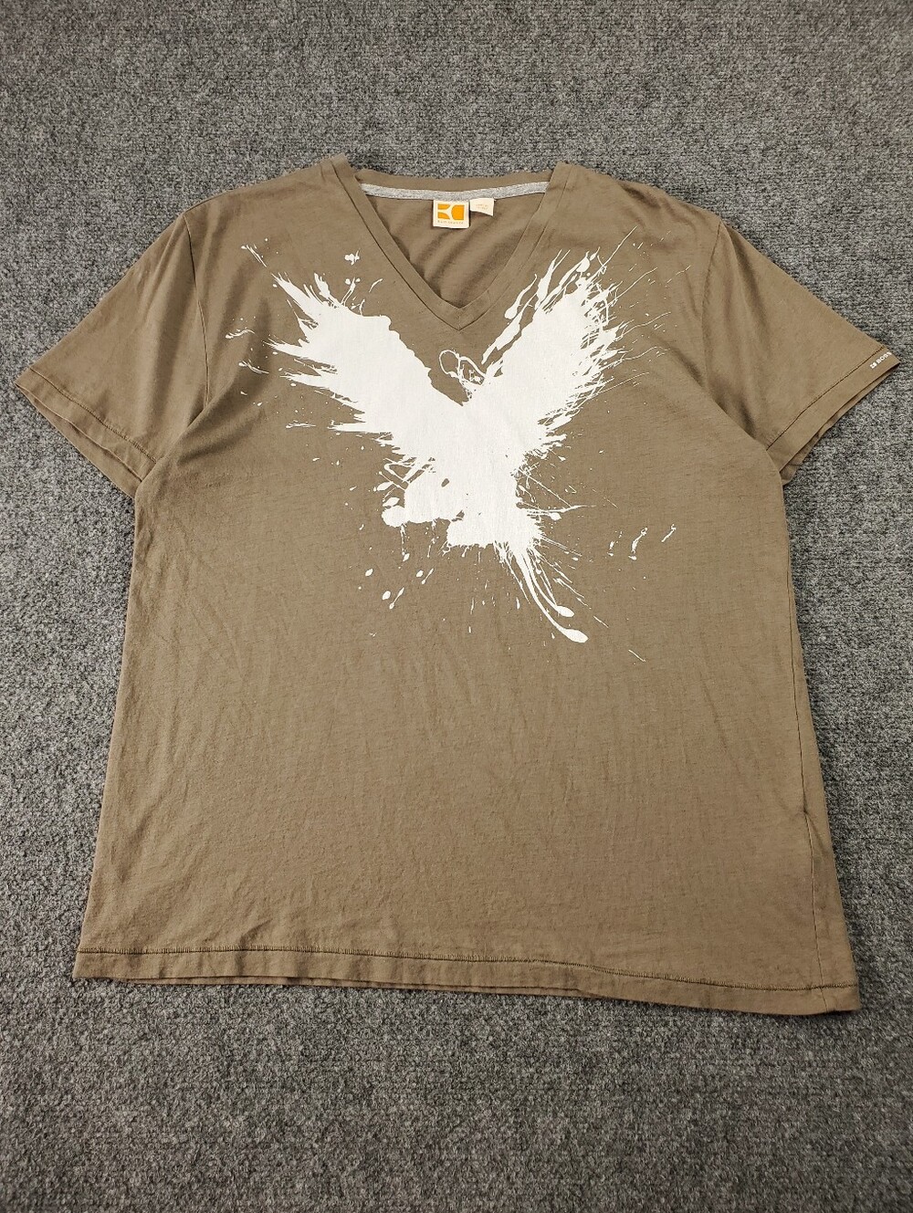 BOSS Orange Splatter Bird Graphic Tee XL V Neck Olive Brown Short Sleeve Cotton